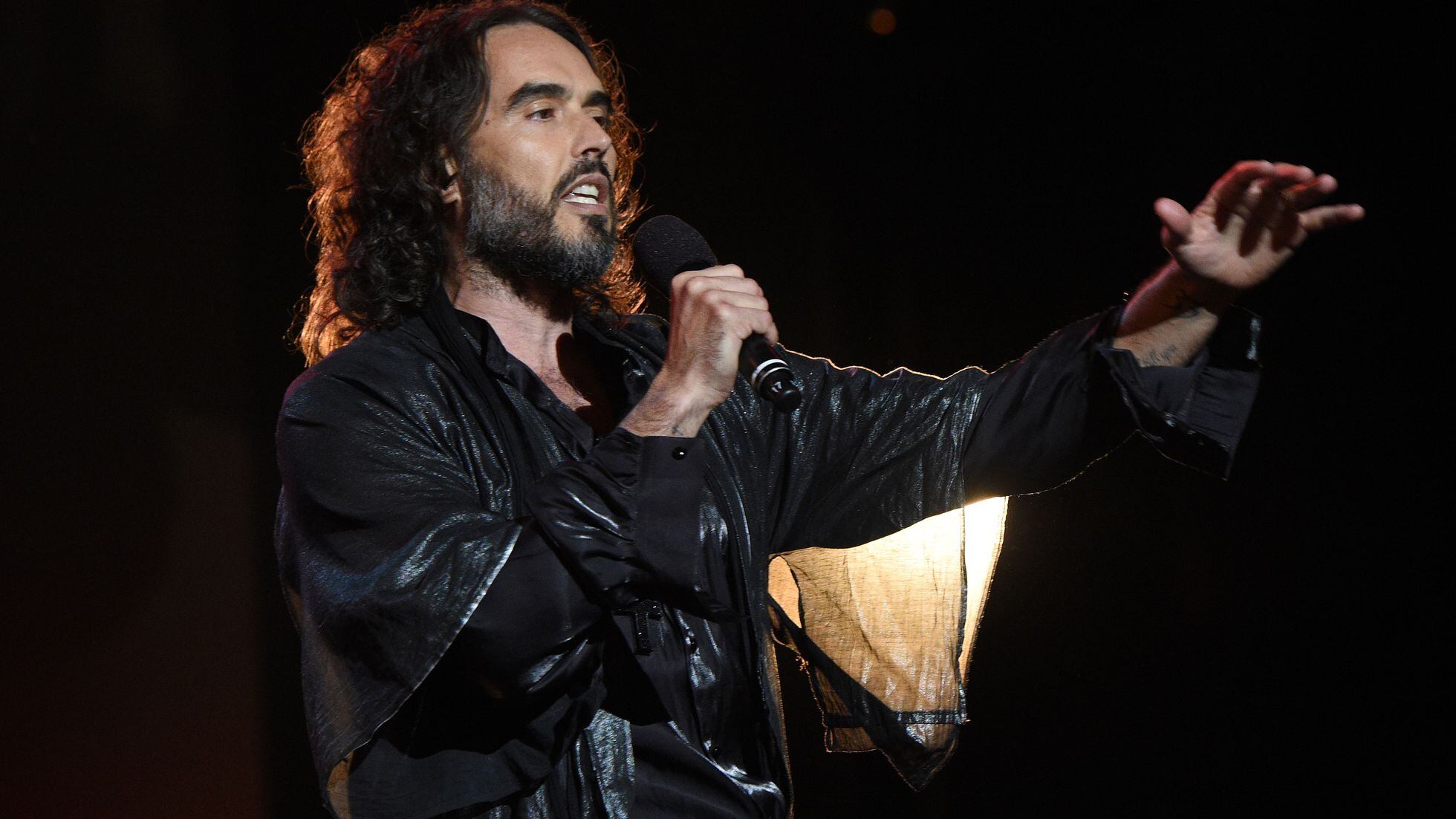 El actor Russell Brand, acusado de violación, agresiones sexuales y maltrato emocional – EL PAÍS