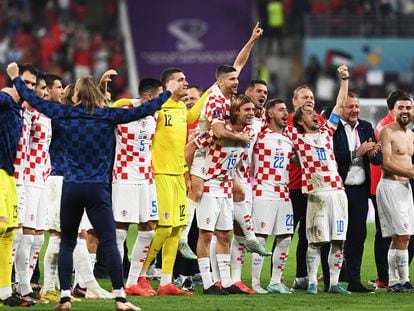 Los jugadores de Croacia celebran el tercer puesto en el Mundial de Qatar 2022, este sábado.
