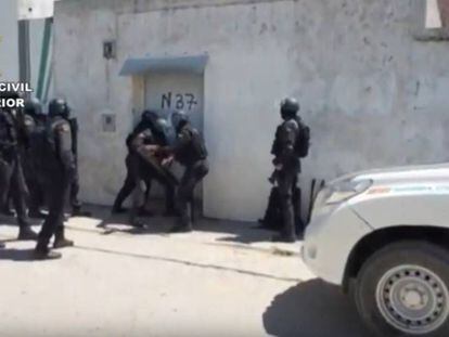 Captura de pantalla de vídeo de a operación en la que se detuvo a Kiko 'el fuerte'.