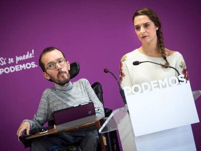 El secretario de Organización de Podemos, Pablo Echenique, y la portavoz, Noelia Vera.