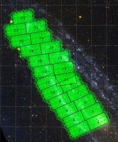 La división en 23 'ladrillos' del área fotografiada de Andrómeda, más de 100 millones de estrellas al menos tres veces más grandes que el Sol.