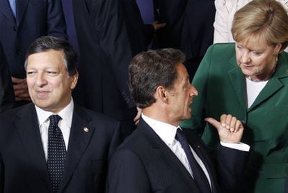 Durao Barroso, Sarkozy y Merkel en Bruselas