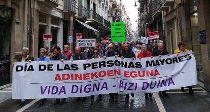 Manifestación en Pamplona de colectivos de jubilados y pensionistas, el pasado 1 de octubre.