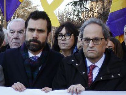 12 líderes independentistas catalanes se sientan desde este martes en el banquillo, acusados de promover y ejecutar un pulso al Estado. La vista marcará el futuro de la política española y del conflicto territorial