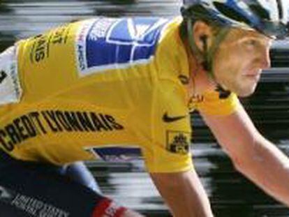 Lance Armstrong, en una etapa del Tour de 2004