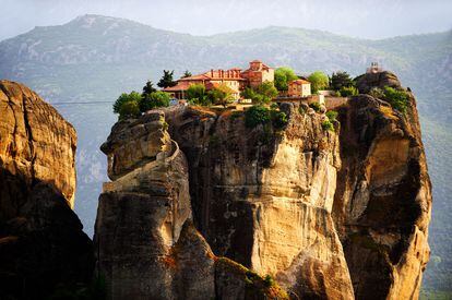El monasterio de la Santísima Trinidad, en Meteora (Grecia).
