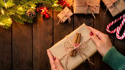 ¿Es necesario tanto envoltorio? La moda da respuesta para que regalar también sea un gesto sostenible