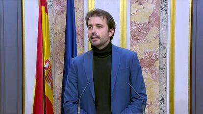 El diputado y portavoz de Podemos, Javier Sánchez Serna, durante una comparecencia este martes en el Congreso.