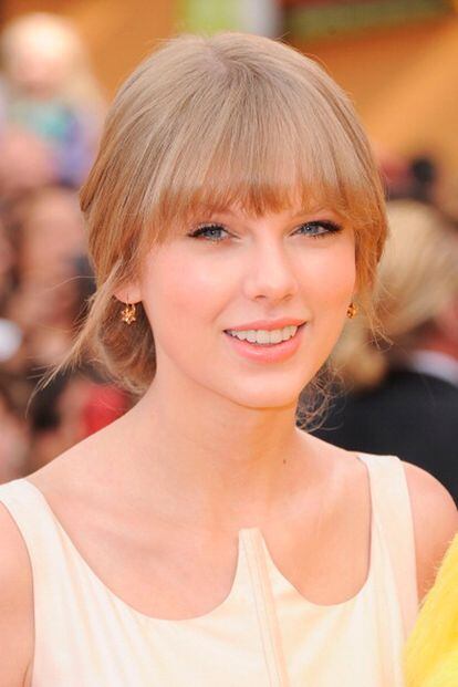 A Taylor Swift le gusta estar pálida y siempre que puede huye del sol.