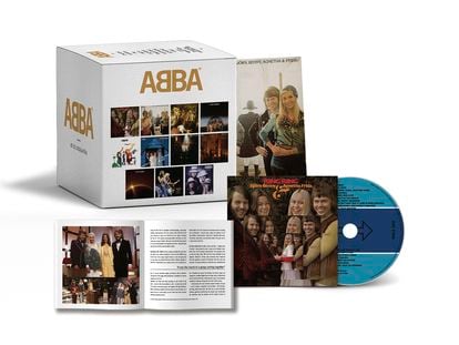 Bodegón de la colección ABBA, que reúne su discografía.
