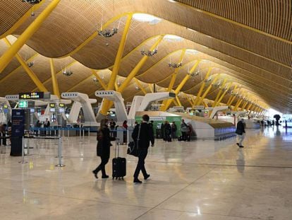 Vista interior del Aeropuerto Adolfo Su&aacute;rez Madrid-Barajas.