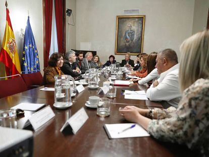 El ministro Marlaska, durante la reunión con las asociaciones de víctimas de tráfico.