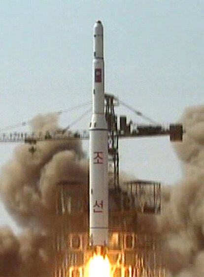 Imagen de archivo de la prueba del misil balístico lanzado el pasado 5 de abril.