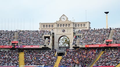 El FC Barcelona juega contra el Alavés en el Estadi Olímpic Lluís Companys de Montjuïc. David Ramos/Getty Images