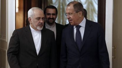 El ministro de Exteriores ruso, Serguéi Lavrov y su homólogo iraní, Mohamad Javad Zarif.
