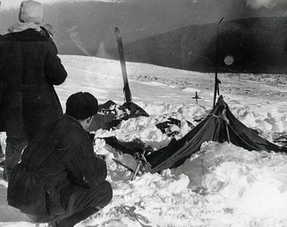 El campamento de los excursionistas fallecidos en los Urales, en una fotografía tomada por las autoridades de la URSS el 26 de febrero de 1959.