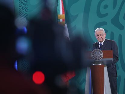 López Obrador en una conferencia de prensa matutina el 4 de agosto