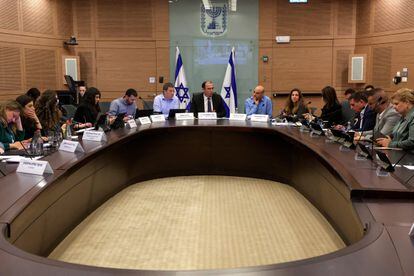 Reunión de la Comisión de Constitución, Ley y Justicia del Parlamento israelí, este lunes en Jerusalén.