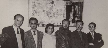 Saura, Canogar, Francés, Millares, Rivera y Conde, en la primera exposición del grupo El Paso, en 1957.