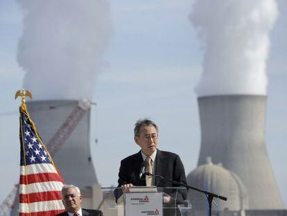 El secretario de Energ&iacute;a de EEUU, Steven Chu, en la planta de energ&iacute;a nuclear de Vogtle, en el estado de Georgia, el pasado febrero. 