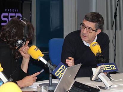 Patxi López, durante la entrevista en la cadena SER, este lunes.
