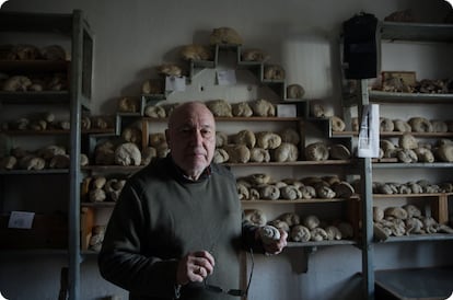 Auxibio López, ingeniero de caminos jubilado que trabajó en el Ministerio de Fomento, originario de Villadeciervos, pueblo que cruza la N-122.