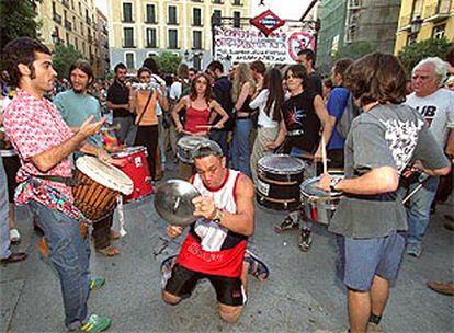 Un momento de la manifestación en protesta del desalojo del centro <b><i>okupado</b></i> El Laboratorio II.