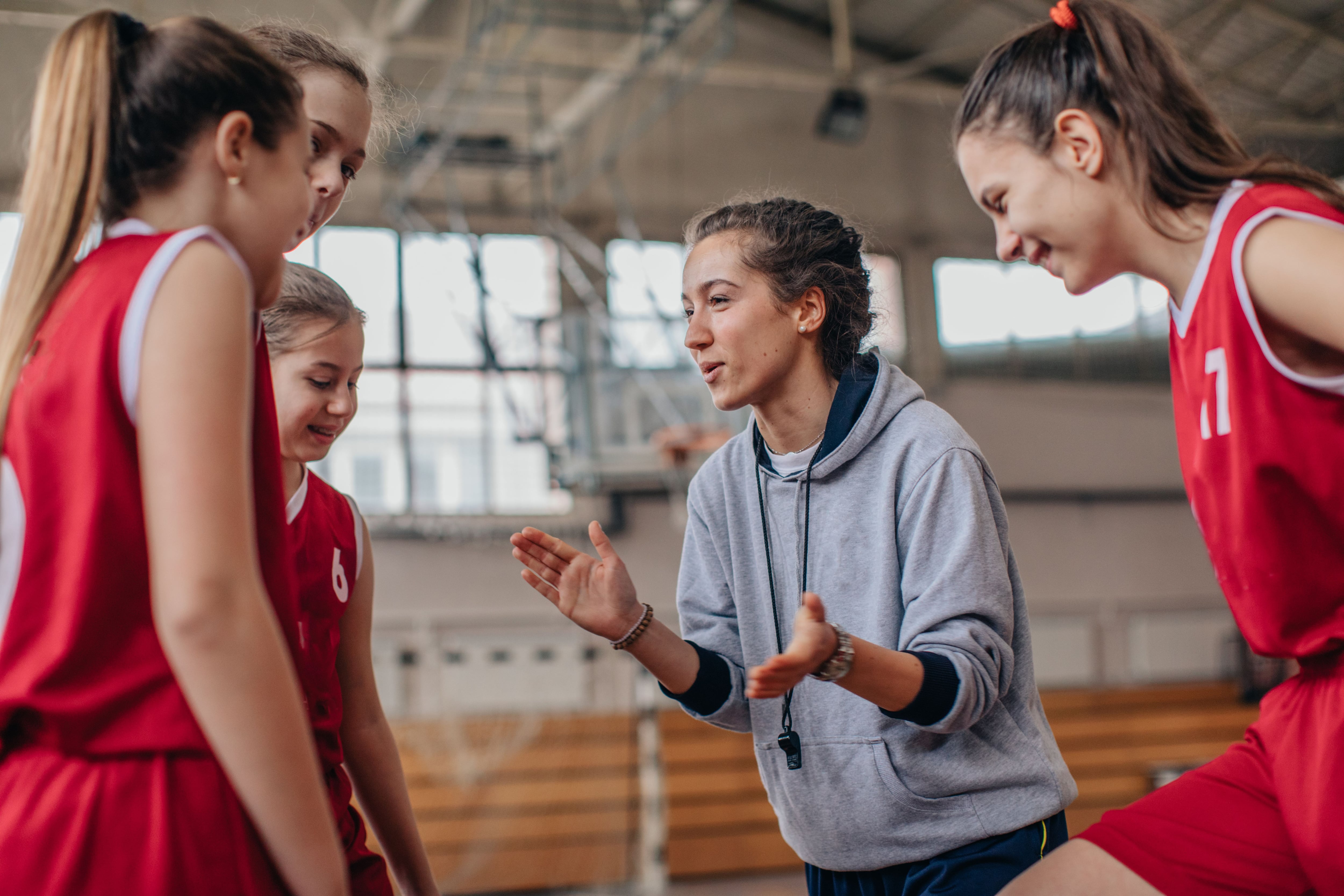 Más autoestima, más confianza y más amigos: cómo el deporte favorece la salud mental de los adolescentes