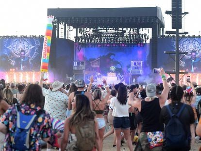 DJ Tiesto se presentó en el  festival Coachella el 17 de abril de 2022.