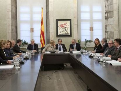 Francesc Homs se reune con el presidente y el Consejo Asesor para la Transicion Nacional.