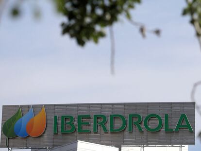 Logo de Iberdrola, en su sede de Madrid.