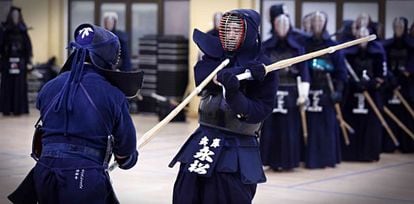 Clase magistral del sensei Nagamatsu en el polideportivo Moscardó.