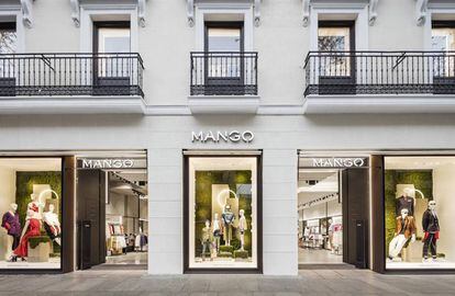 Una tienda de Mango en la calle Serrano de Madrid.