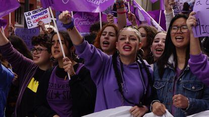 Manifestación estudiantil feminista por el 8M Calle de San Bernando, Delante del Ministerio de Justicia, Madrid.