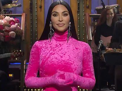 Kim Kardashian durante su monólogo en 'Saturday Night Live'.