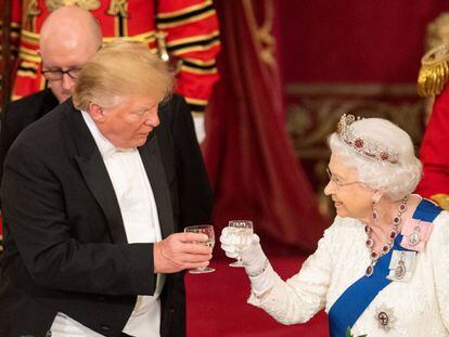 Donald Trump y la Reina Isabel II