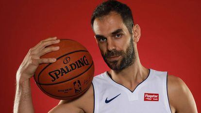 José Manuel Calderón, en la sesión de fotos de los Pistons, su séptimo y último equipo en la NBA