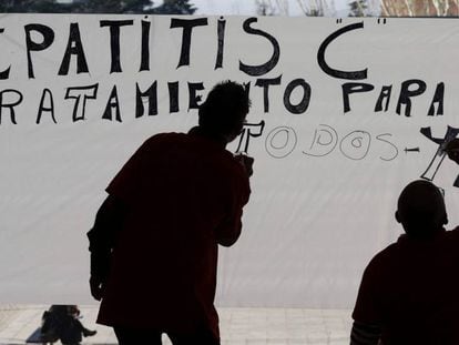Protesta en Pamplona en 2015 para pedir acceso a los nuevos medicamentos.