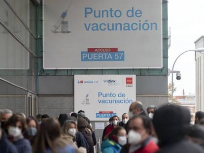 Punto de vacunación en Madrid, este martes. 