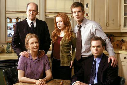 The main cast of 'Six Feet Under' in its first season.  The series marked a before and after on television.