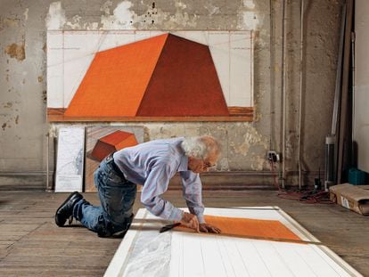 Christo, en su estudio neoyorquino, en 2012.