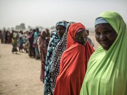 EL PAÍS viaja al Estado de Borno, en Nigeria, territorio del grupo terrorista Boko Haram. Allí, 1,5 millones de personas se agolpan sin apenas comida ni agua en los pocos pueblos que controla el Ejército