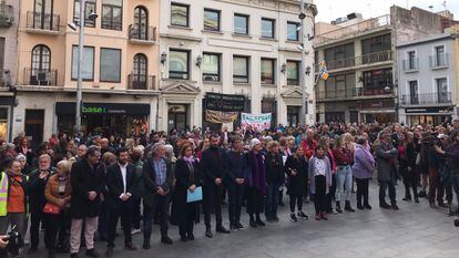 Concentración el pasado 8 de marzo en el Ayuntamiento de Badalona por la agresión sexual a una niña de 11 años.