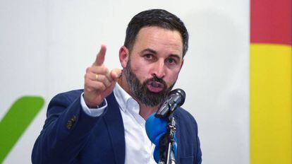 El líder de Vox, Santiago Abascal, en un mitin en Granada.  