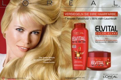 Otra supermodelo, Claudia Schiffer, es otra clásica de la marca. Ya ha sido rostro de maquillaje, de la línea capilar, solar...