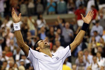 Djokovic celebra su triunfo ante Nadal.