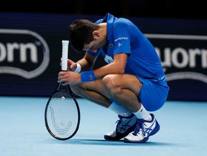 Djokovic, en el partido de este miércoles con Medvedev.