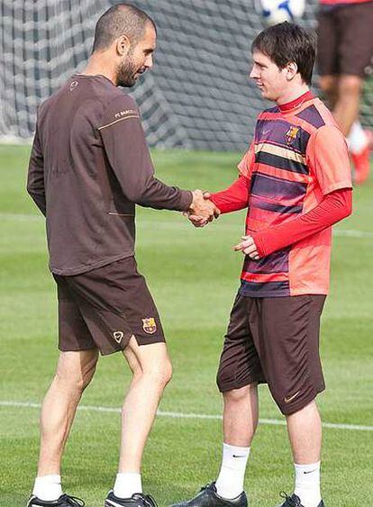 Guardiola y Messi en un entrenamiento del Barcelona.