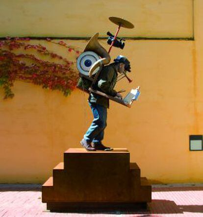 Escultura de Curro González.