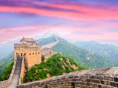 Vista de la Gran Muralla China, considerada como una de las siete maravillas del mundo.